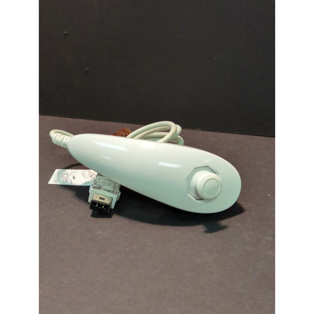 Wii Video Official OEM White Nintendo nunchuck for Nintendo Wii